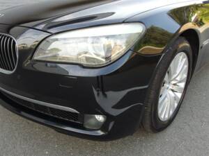 Bild 33/95 von BMW 750i (2009)