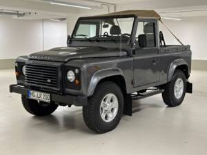 Bild 2/16 von Land Rover Defender 90 (2013)