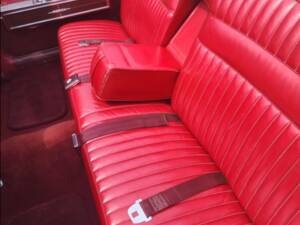 Image 11/13 of Lincoln Continental Convertible (1966)