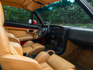 Image 20/45 de Alfa Romeo SZ (1991)