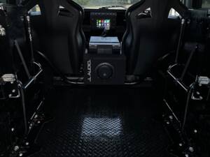 Image 37/62 de Land Rover Defender 90 (2003)