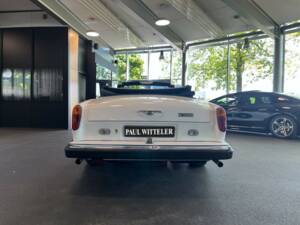 Image 10/23 of Rolls-Royce Corniche I (1984)