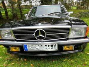 Image 4/9 of Mercedes-Benz 300 SL (1989)