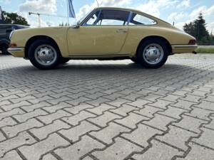 Image 8/70 of Porsche 912 (1965)