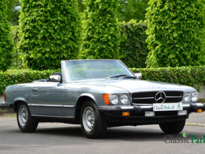 Image 4/50 of Mercedes-Benz 380 SL (1983)