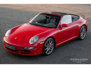 Image 8/30 of Porsche 911 Carrera S (2008)