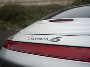 Bild 39/82 von Porsche 911 Carrera 4S (2002)