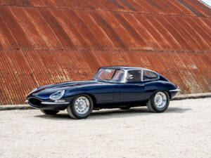 Image 8/39 of Jaguar E-Type &quot;Lightweight&quot; (1962)
