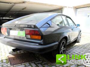 Bild 10/10 von Alfa Romeo GTV 2.0 (1986)