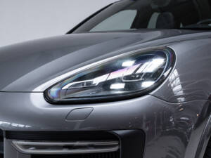 Bild 32/39 von Porsche Cayenne GTS (2016)