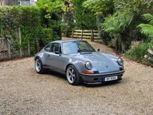 Image 6/100 of Porsche 911 Carrera 2 (1989)