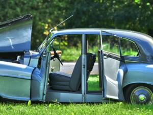 Image 13/50 de Bentley Mark VI Mulliner (1951)