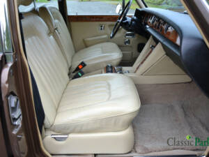 Image 26/50 of Rolls-Royce Silver Shadow I (1973)