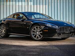 Bild 2/7 von Aston Martin V8 Vantage S (2013)