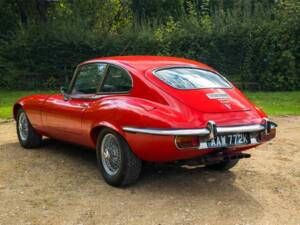 Immagine 10/50 di Jaguar E-Type V12 (2+2) (1971)