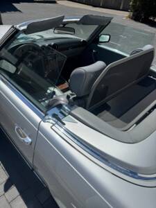 Image 13/28 of Mercedes-Benz 380 SL (1981)