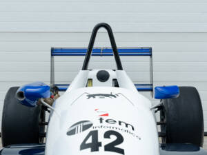 Image 14/64 of Dallara F392 Formula 3 (1992)