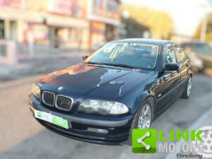 Afbeelding 3/10 van BMW 320d (2000)