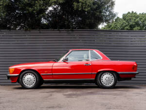 Image 11/59 of Mercedes-Benz 300 SL (1989)