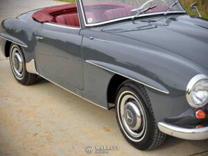 Image 19/59 of Mercedes-Benz 190 SL (1958)