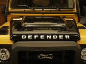 Immagine 15/30 di Land Rover Defender Works V8 Trophy (2015)