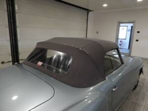 Image 2/15 of Mercedes-Benz 190 SL (1956)