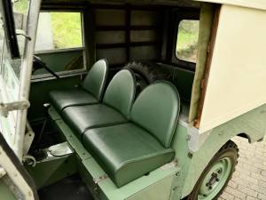 Image 24/44 of Land Rover 80 (1900)