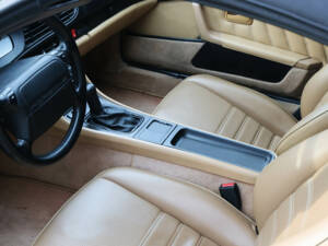 Bild 39/47 von Porsche 968 (1992)