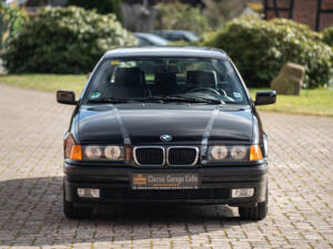 Bild 7/44 von BMW 328i Touring (1997)