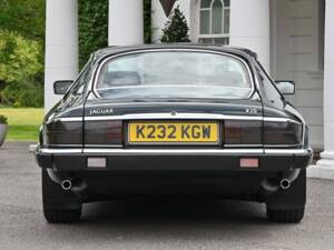 Image 4/7 of Jaguar XJS 4.0 (1993)