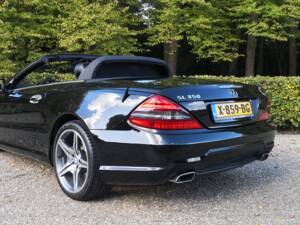 Afbeelding 10/45 van Mercedes-Benz SL 350 (2010)