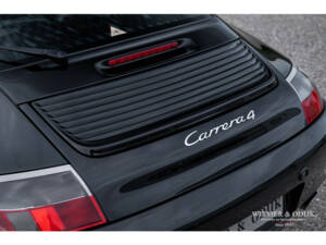 Afbeelding 16/29 van Porsche 911 Carrera (1999)