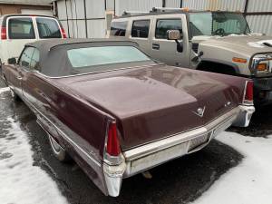 Image 1/40 of Cadillac DeVille Convertible (1969)