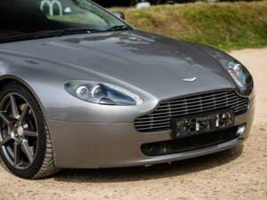 Image 9/50 of Aston Martin V8 Vantage (2006)