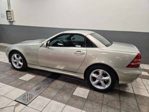 Bild 8/15 von Mercedes-Benz SLK 230 Kompressor (2000)