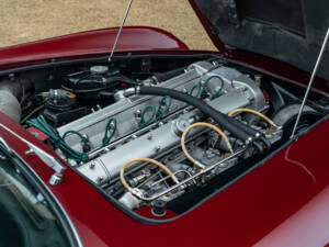 Bild 26/30 von Aston Martin DB 6 Vantage (1969)