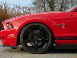 Image 31/50 of Ford Mustang Shelby GT 500 (2011)
