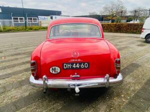 Image 35/50 of Mercedes-Benz 190 Db (1961)