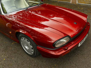 Image 8/50 of Jaguar XJS 6.0 (1993)