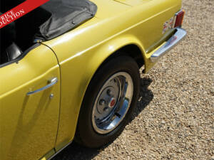 Image 27/50 of Triumph TR 6 (1975)