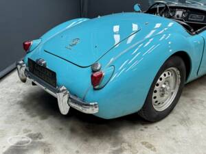 Afbeelding 4/40 van MG MGA Twin Cam (1959)