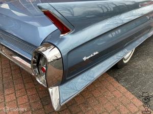 Image 8/29 of Cadillac Coupe DeVille (1962)
