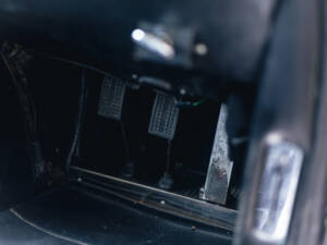 Bild 31/50 von Aston Martin DB 6 Vantage (1970)