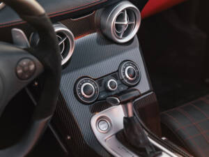 Image 18/45 de Mercedes-Benz SLR Stirling Moss (2009)