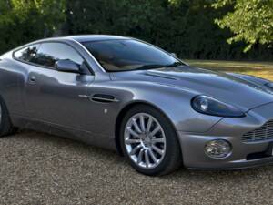 Bild 3/50 von Aston Martin V12 Vanquish (2001)