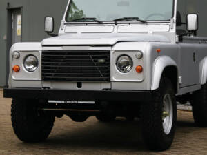 Immagine 9/49 di Land Rover Defender 90 (1990)