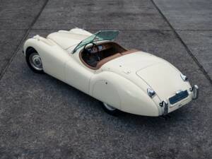 Image 4/45 of Jaguar XK 120 OTS (1950)
