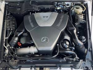 Image 13/16 of Mercedes-Benz G 400 CDI (SWB) (2001)