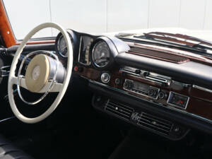 Immagine 31/45 di Mercedes-Benz 280 SE (1968)