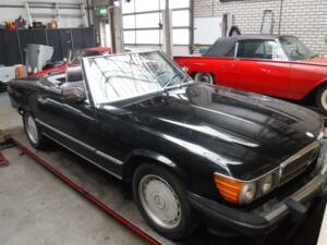 Imagen 6/47 de Mercedes-Benz 560 SL (1988)